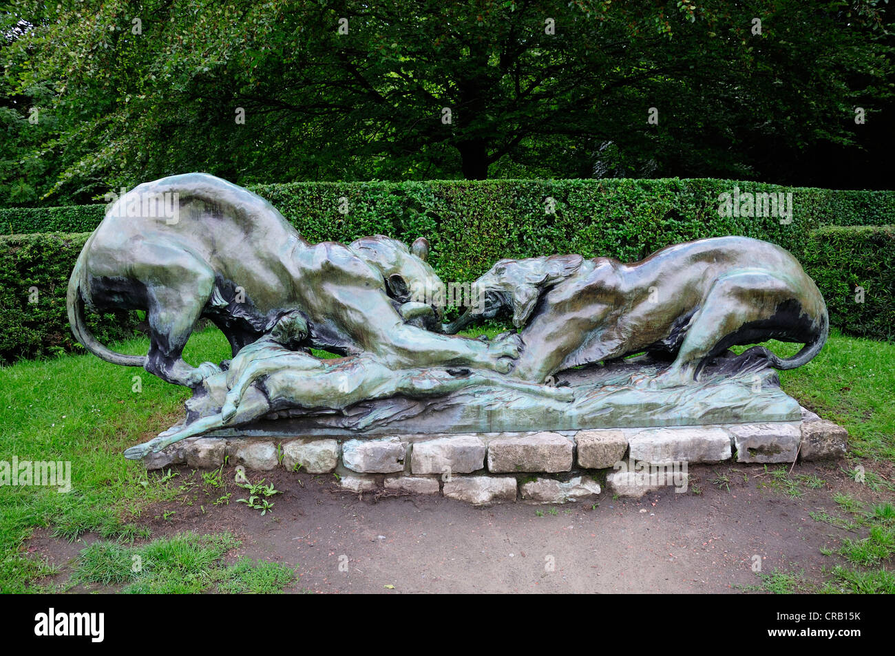 Gand / Gent, Belgique. Citadelpark. Statue en bronze de deux lions Banque D'Images