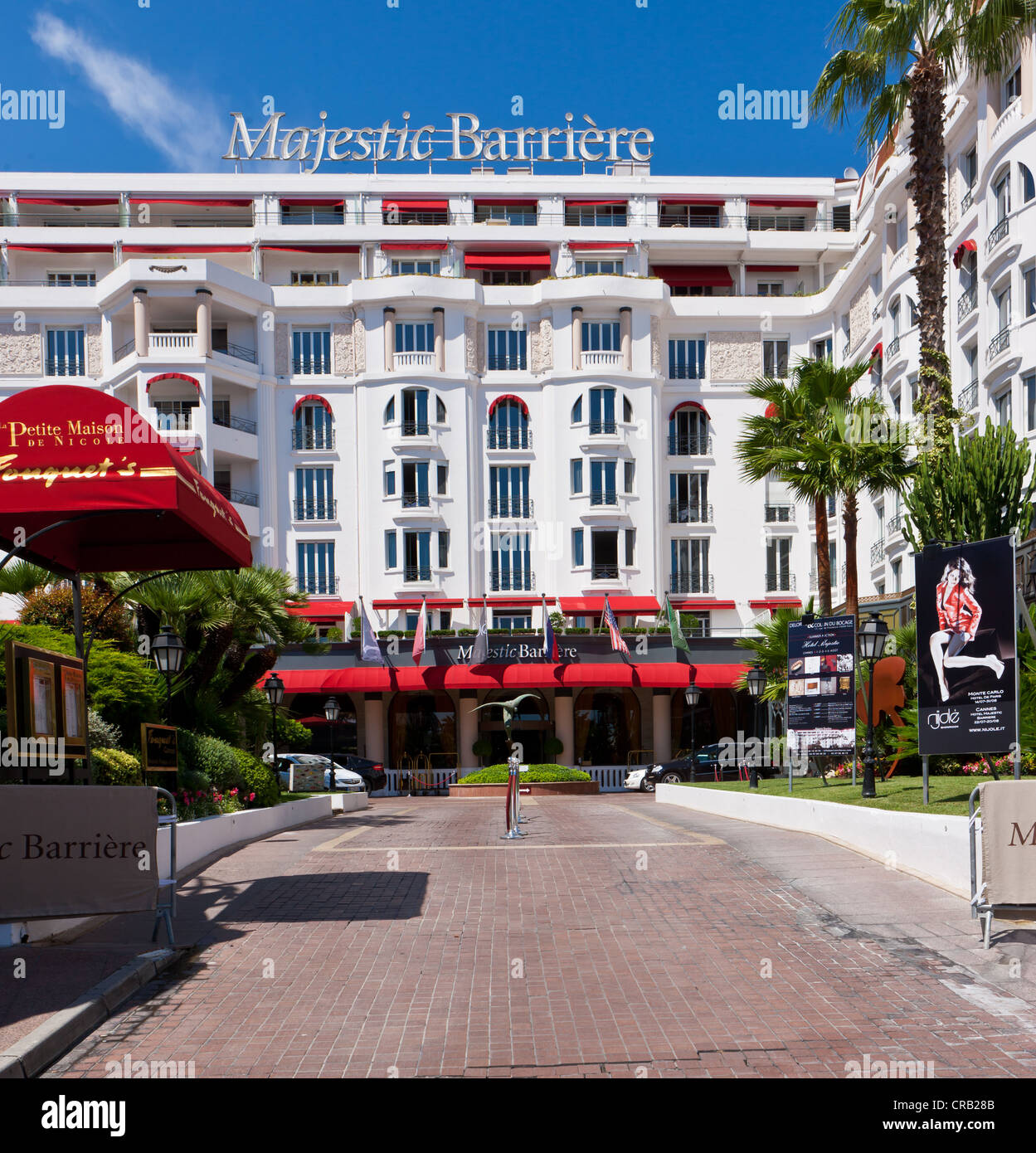 Majestic Barrière Hôtel sur La Croisette, Cannes, Côte d'Azur, dans le sud  de la France, France, Europe, PublicGround Photo Stock - Alamy