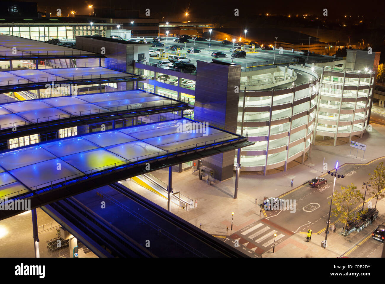 Gatwick airport, terminal nord de nuit Banque D'Images