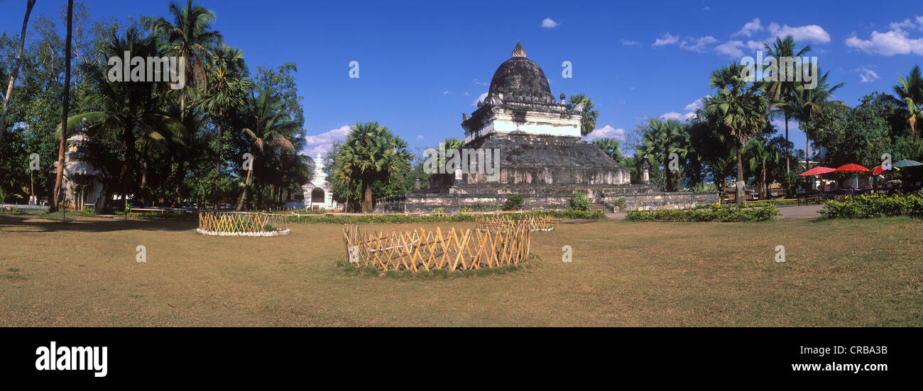 Stupa, temple Wat que Mo Mak, Luang Prabang, Patrimoine Mondial de l'UNESCO, le Laos, l'Indochine, l'Asie Banque D'Images