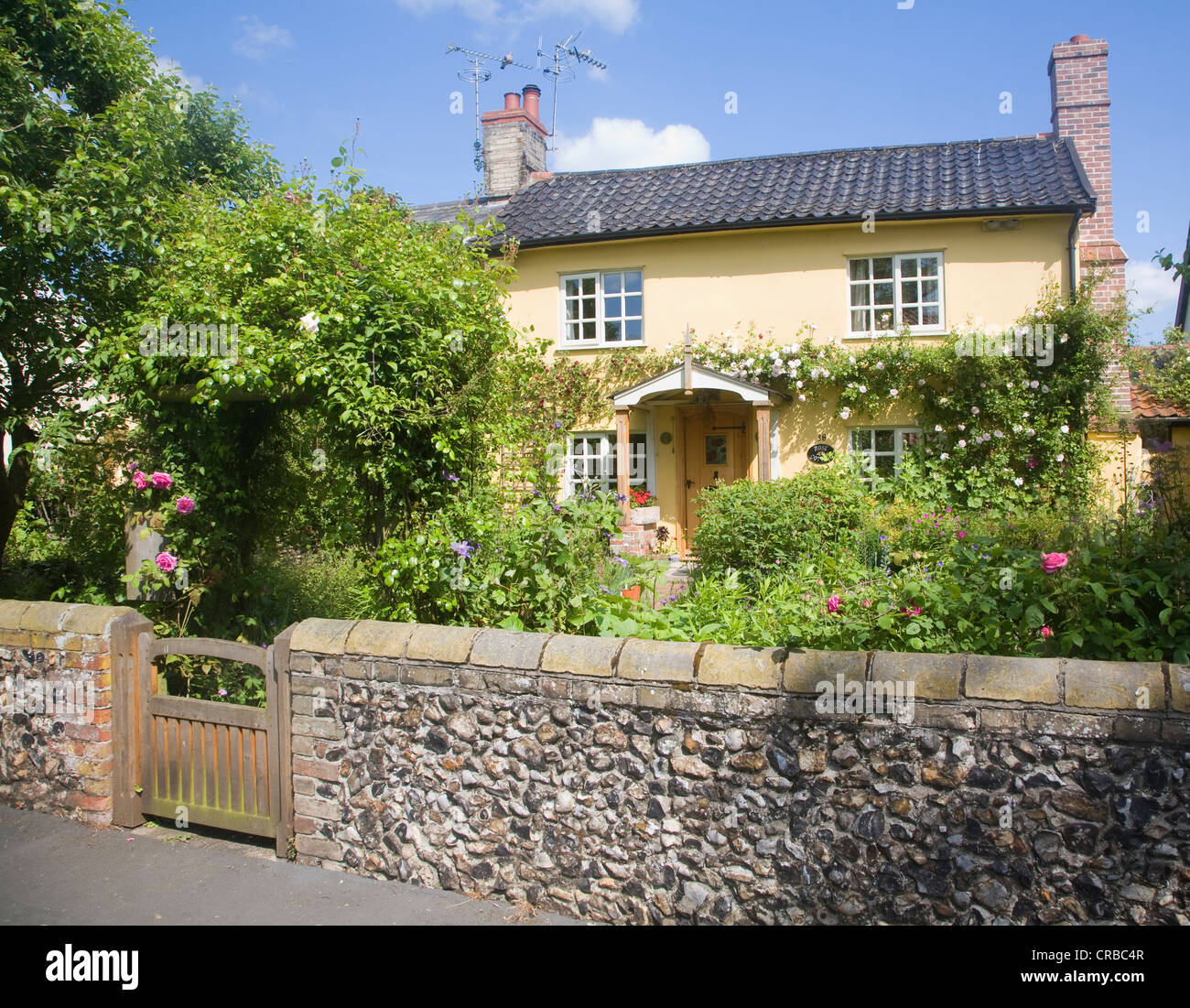 Rose Cottage Garden Mendlesham, Suffolk, Angleterre Banque D'Images