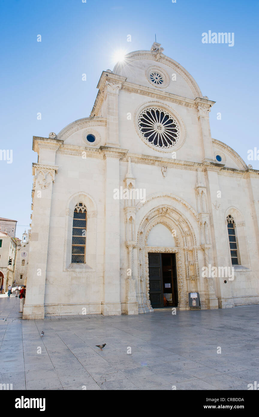 Façade ouest de la cathédrale de Sveti Jakov, Cathédrale de Saint Jacques, place de la Cathédrale, Sibenik, Dalmatie, Croatie, Europe Banque D'Images
