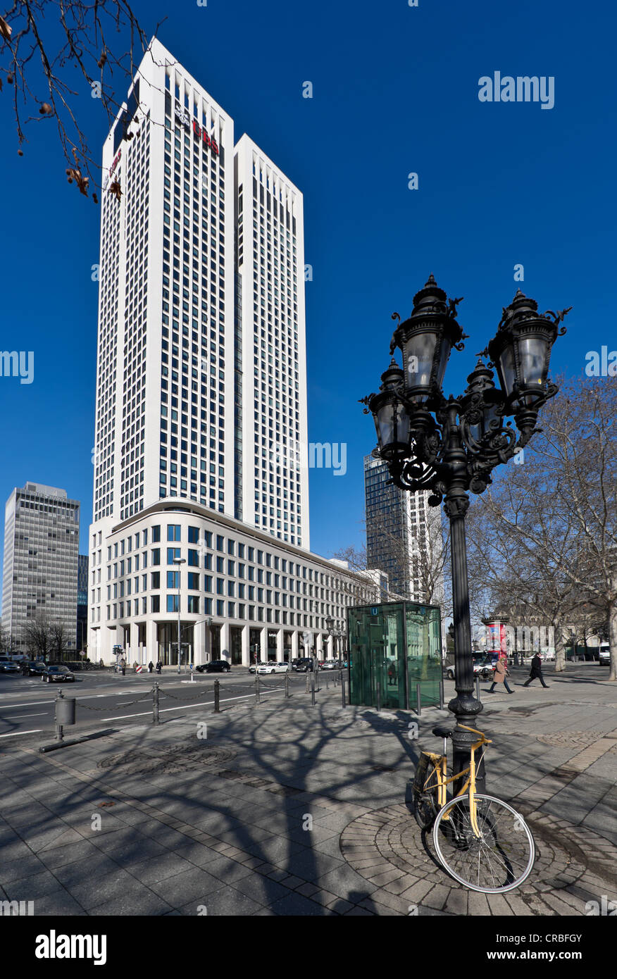 Gratte-ciel Opernturm, propriété Tishman Speyer, quartier de Westend, Frankfurt am Main, Hesse, Germany, Europe Banque D'Images
