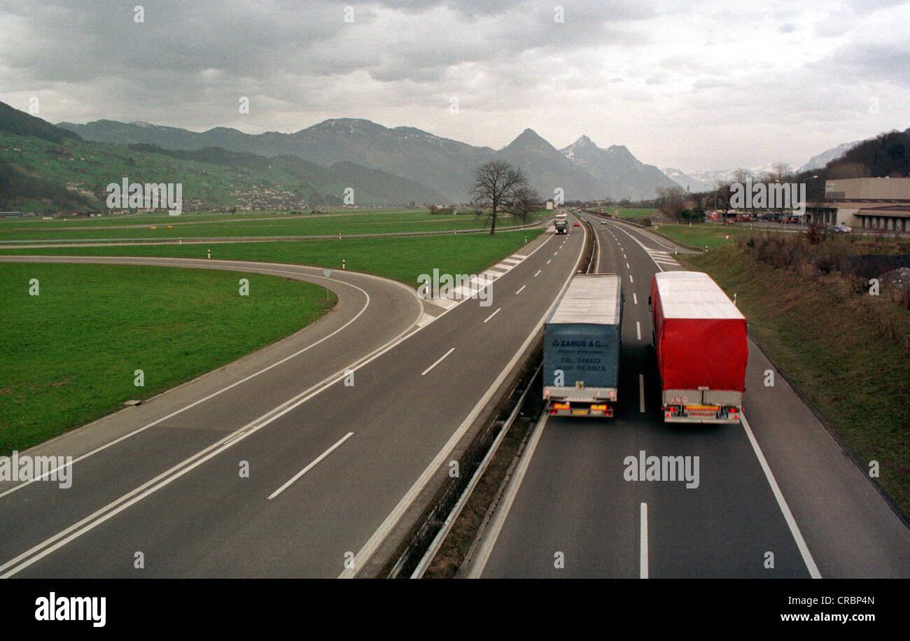 L'autoroute à Stans (Suisse) Banque D'Images