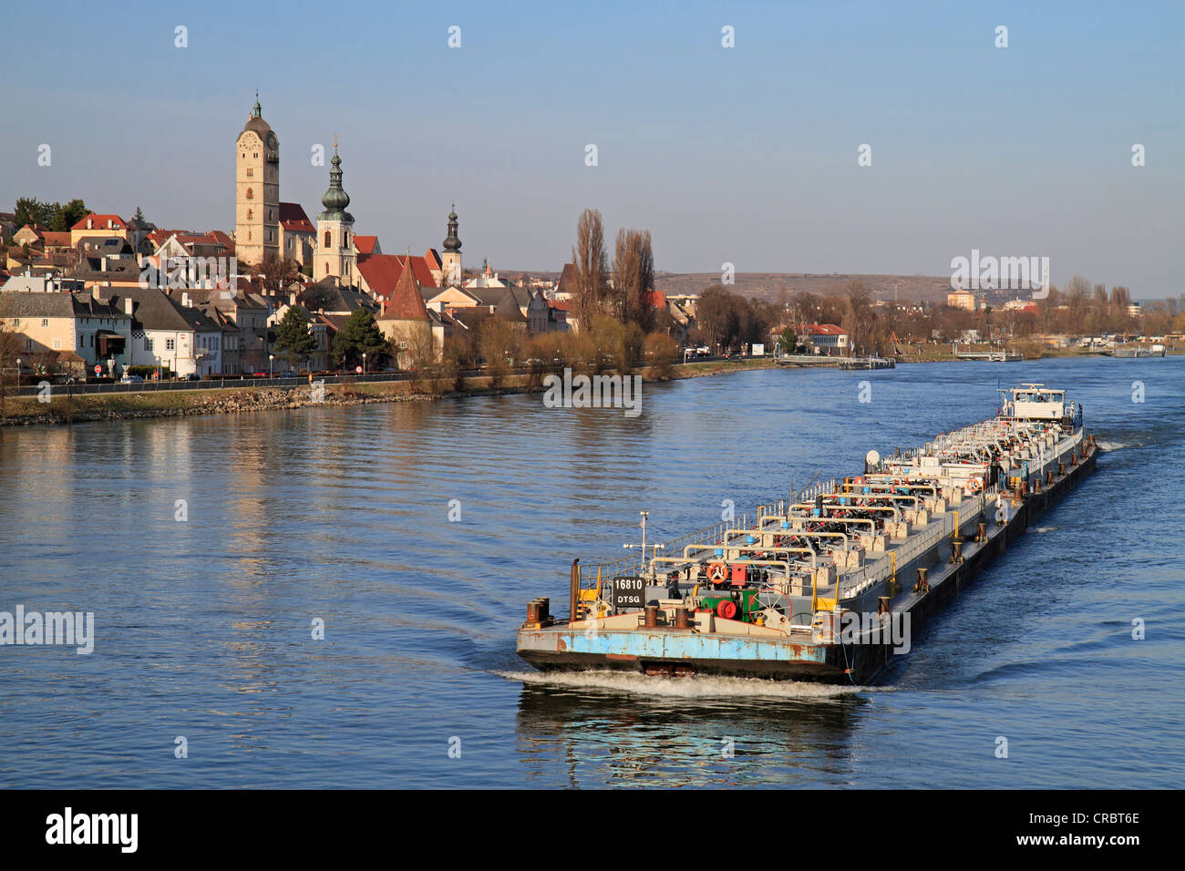 Bateau sur le Danube, Stein an der Donau, Krems an der Donau, Basse Autriche, Autriche, Europe Banque D'Images