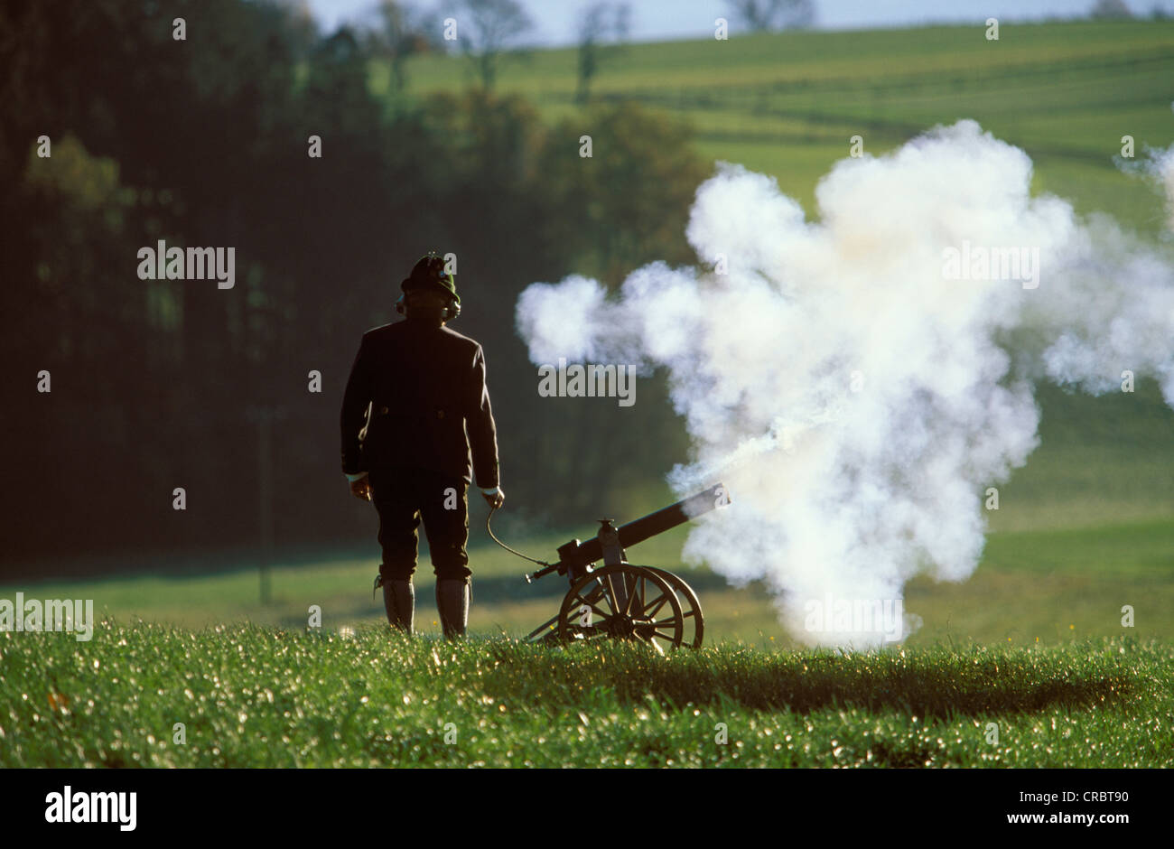 Petit cannon ne soit tiré sur Leonharditag, le festival de Saint Léonard de Noblac, Greimharting, communauté de Rimsting, Chiemgau Banque D'Images