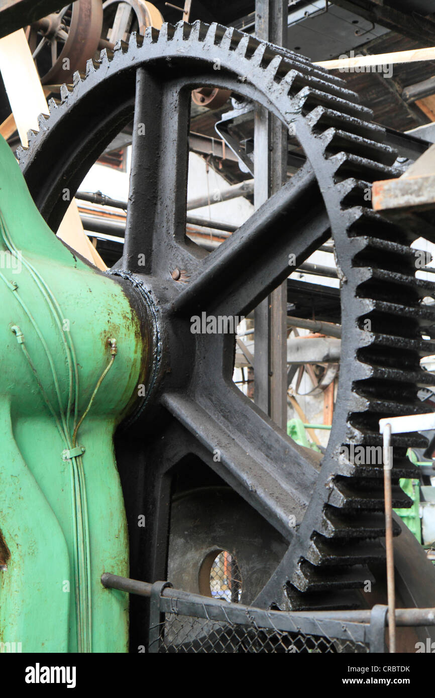 Forging machine Banque de photographies et d'images à haute résolution -  Alamy