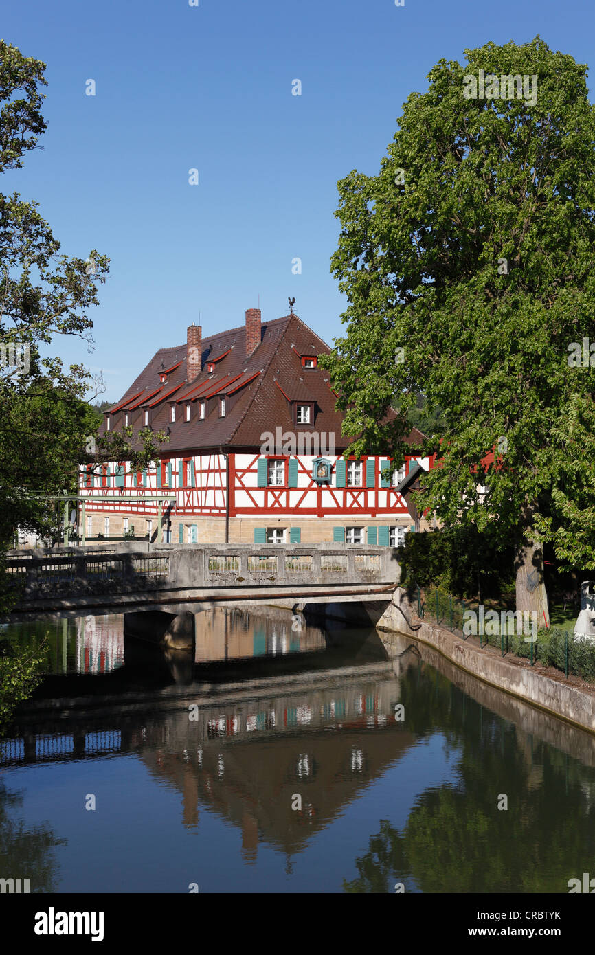 Wiesentmuehle mill et la Wiesent, près de Weilersbach, petite Suisse, Haute-Franconie, Franconia, Bavaria, PublicGround Banque D'Images