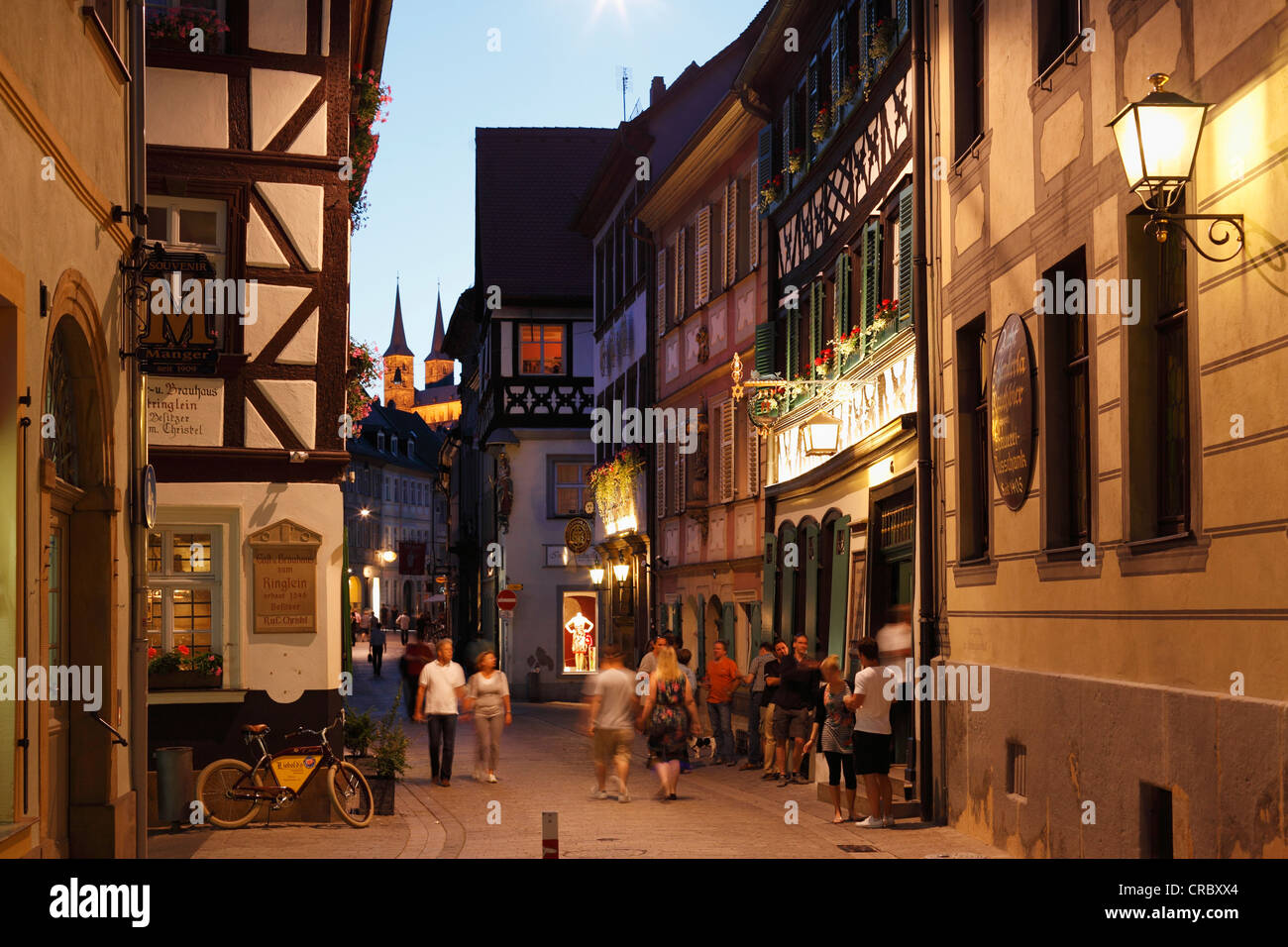 Obere Sandstrasse, une rue à Bamberg, à l'égard de l'Église, Haute-Franconie, Franconia, Bavaria, PublicGround Banque D'Images
