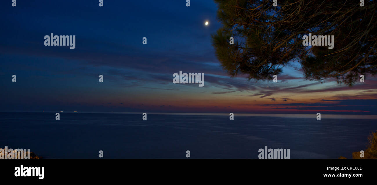 Seascape au coucher du soleil, Vue Panoramique, Cinque Terre, Italie Banque D'Images