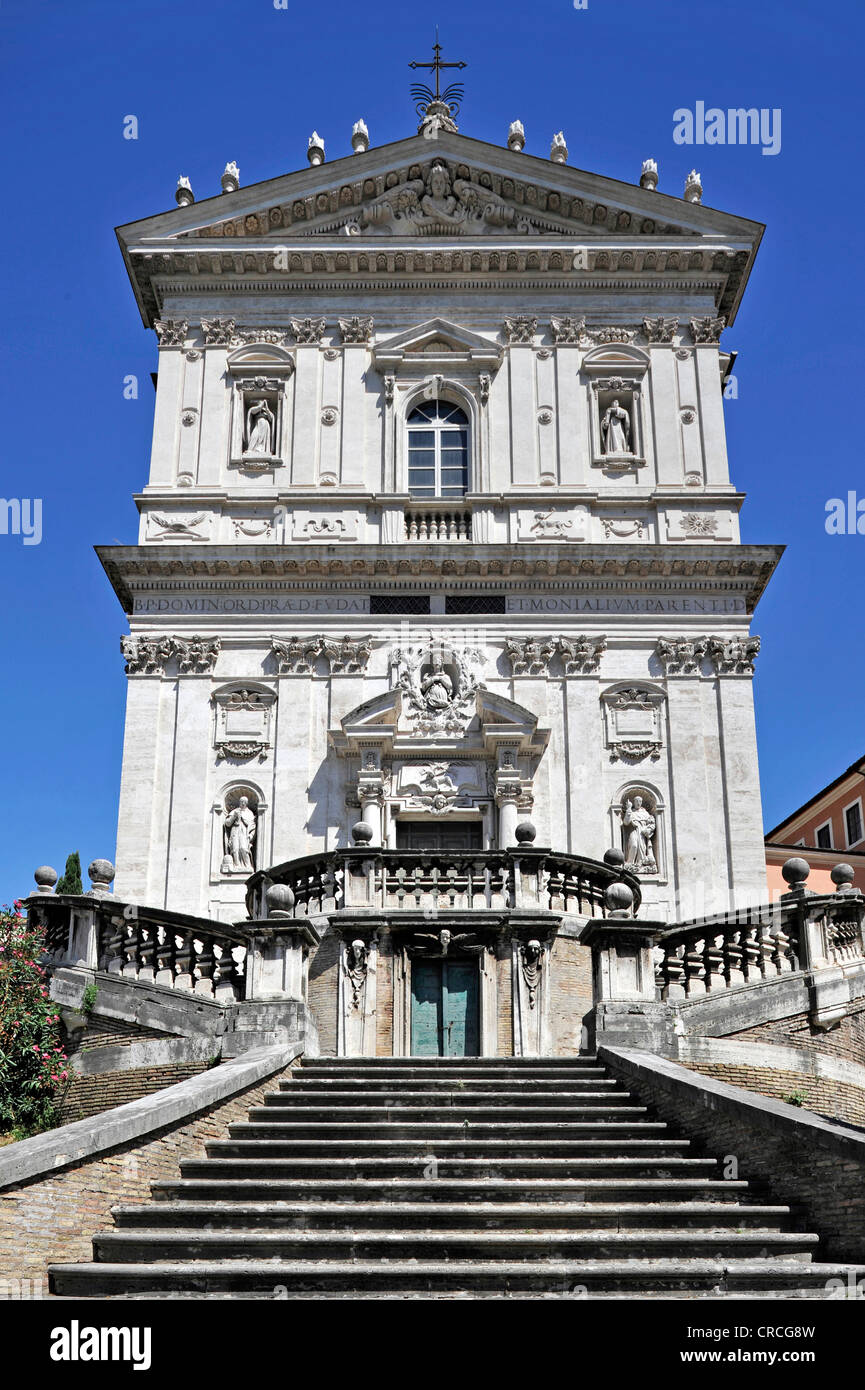 L'église du monastère de Santi Domenico e Sisto, escalier et façade par Vincenzo della Greca, Angelicum, Rome, Latium, Italie, Europe Banque D'Images