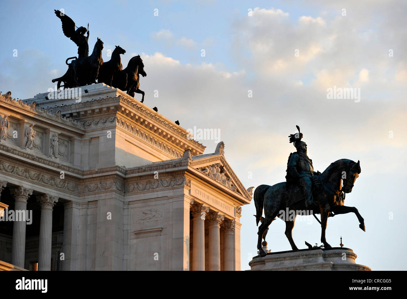 National Memorial pour le roi Vittorio Emanuele II, ou Vittoriano Altare della Patria, avec le Quadrige della Libertà par Bartonini Banque D'Images