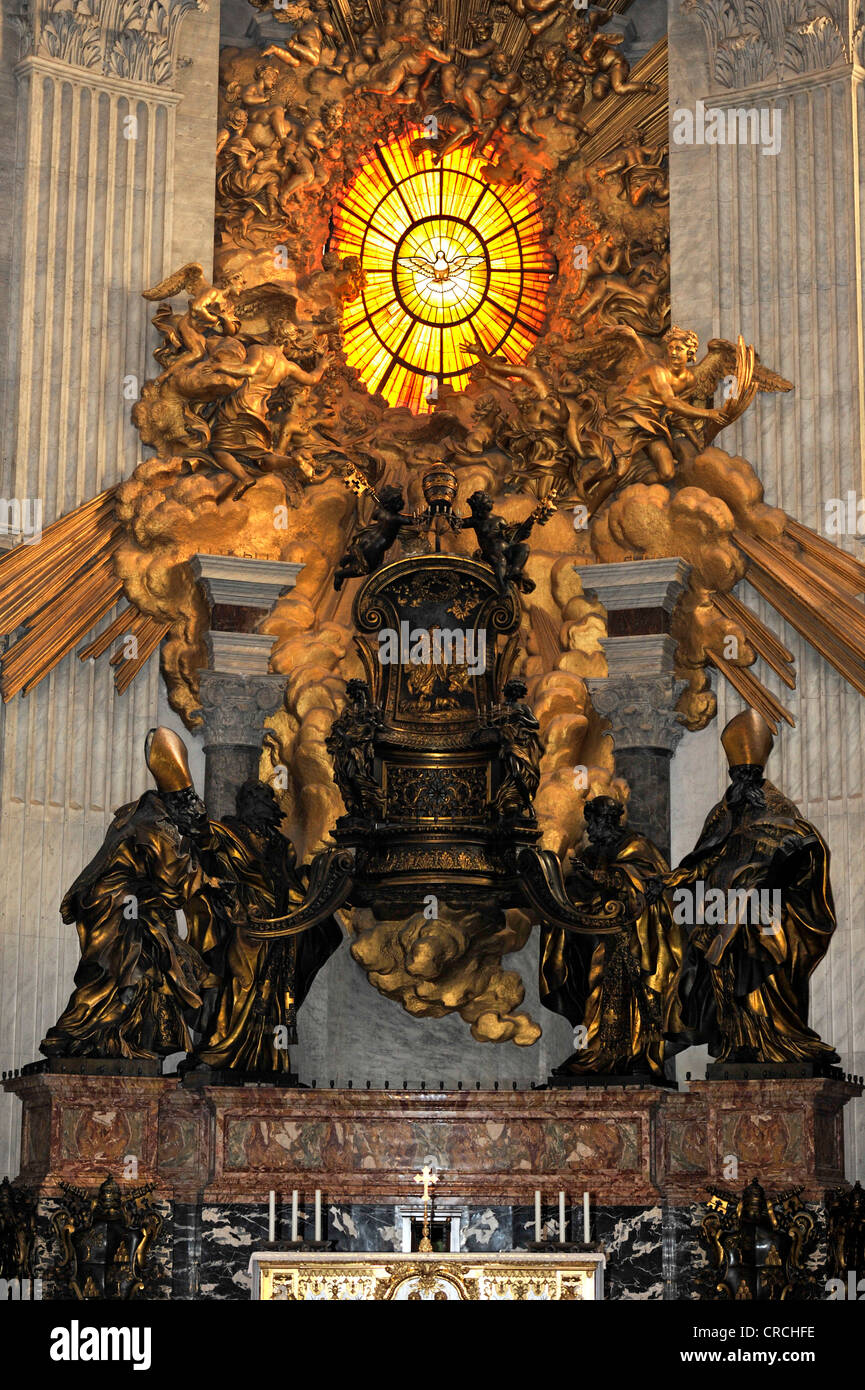 Cathedra Petri, Chaire de Saint Pierre et Gloria par Bernini dans l'abside de la Basilique Saint-Pierre, Vatican, Rome, Latium Banque D'Images