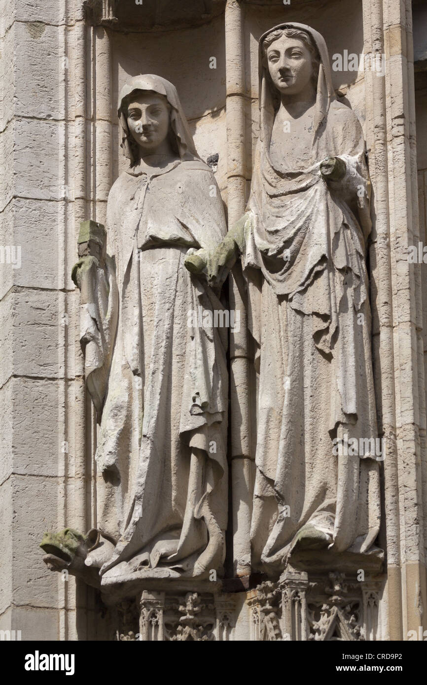 Statues dans nord du transept, portail de la Cathédrale de Rouen, Normandie, France Banque D'Images