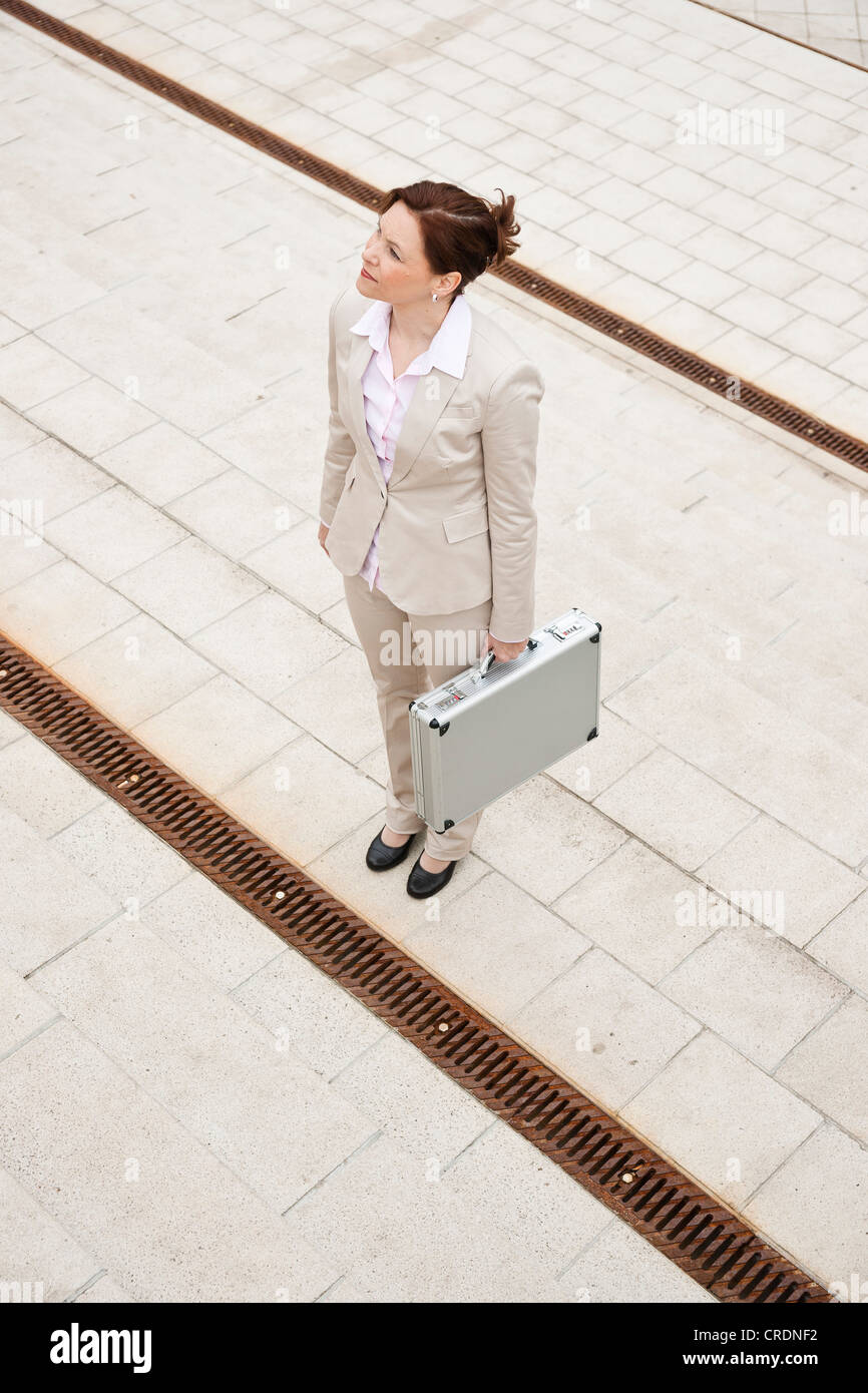 Businesswoman with briefcase Banque D'Images