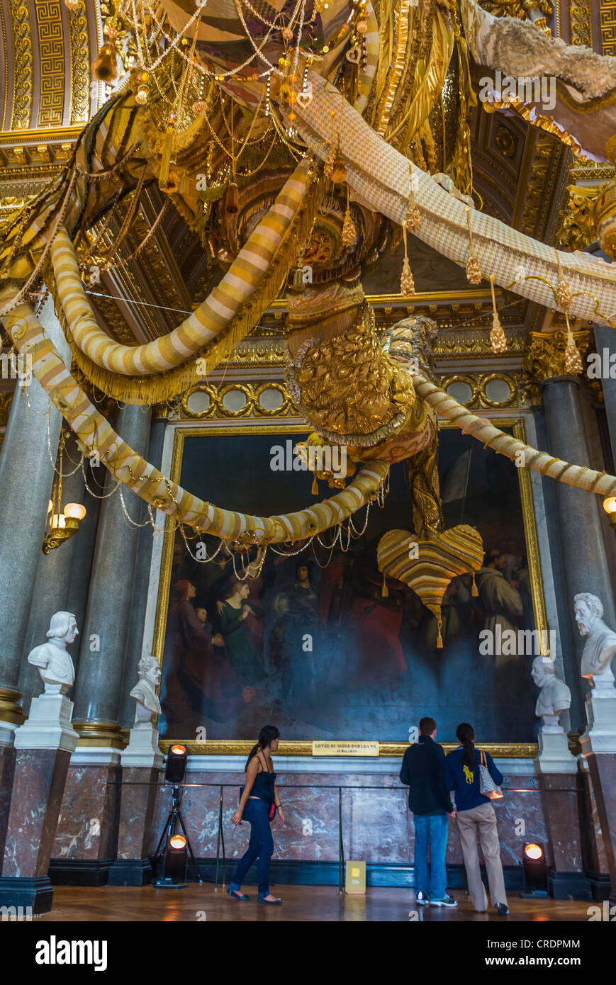 Paris, France, les touristes visitant les galeries d'art à l'intérieur du château de Versailles, château français, Art Installation par "Joana Vasconcelos' Banque D'Images