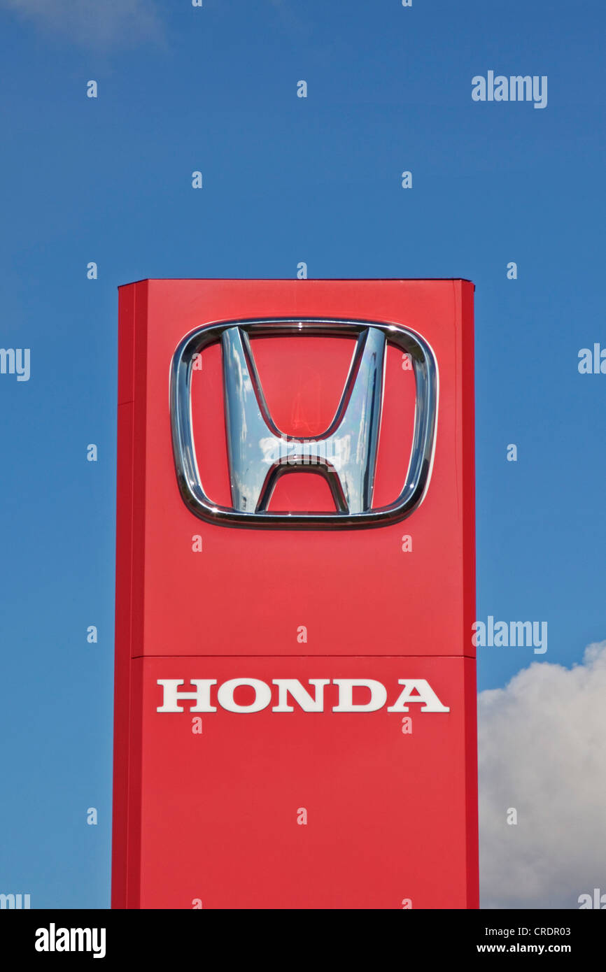 La signalisation, Honda logo, fabricant japonais d'automobiles, des motos, des moteurs hors-bord, des systèmes de micro-cogénération, Riga, Lettonie, en Europe Banque D'Images