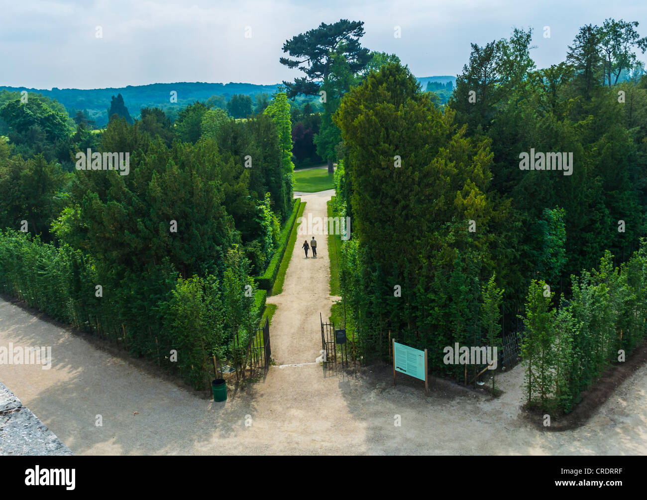 Paris, France, couple beaux paysages personnes marchant dans les jardins du Château de Versailles, Château, jardins français de Versailles Banque D'Images