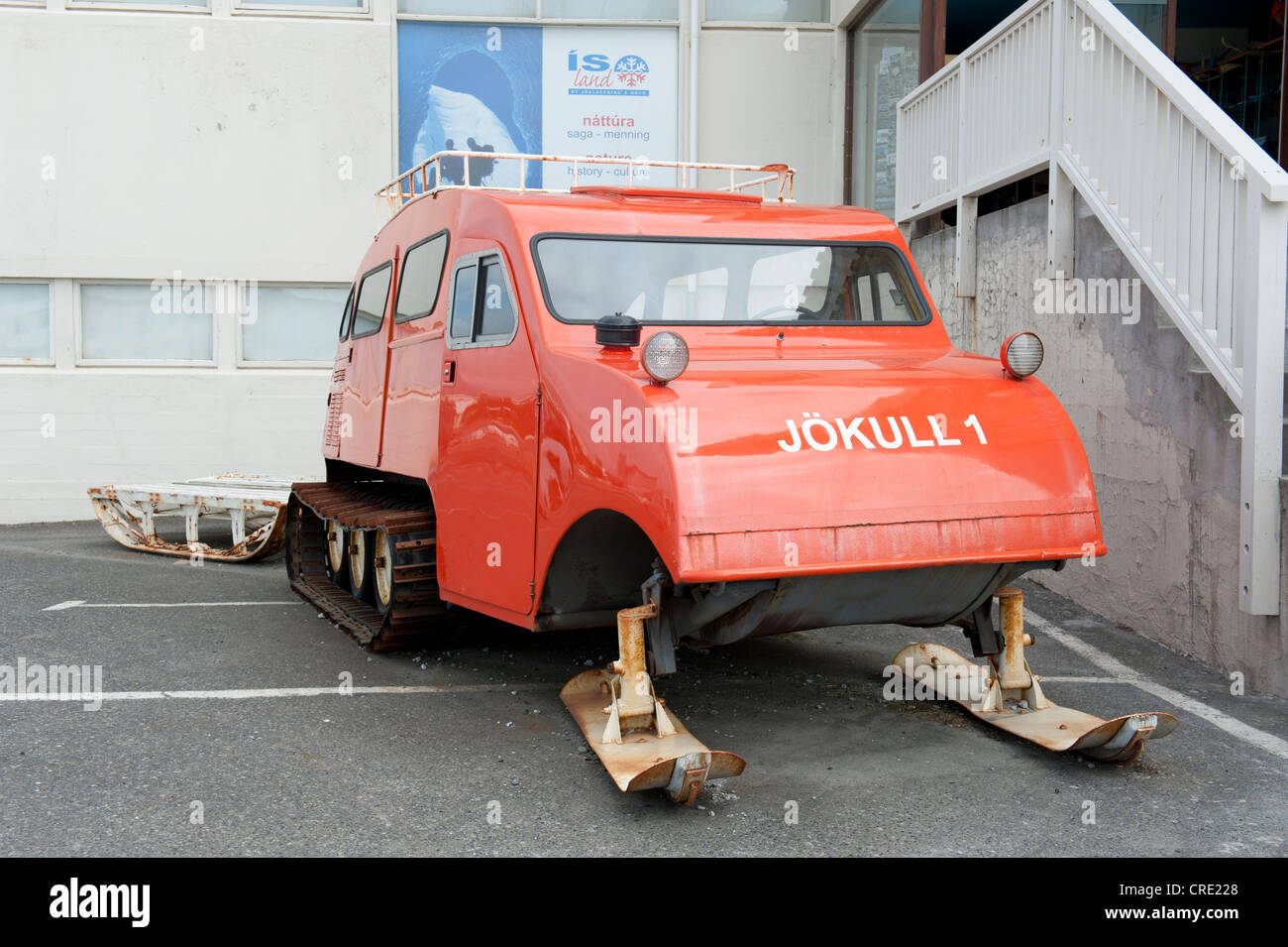 Motoneige Ski-Doo, old red, Joekull Hoefn, 1, Islande, Scandinavie, Europe du Nord, Europe Banque D'Images