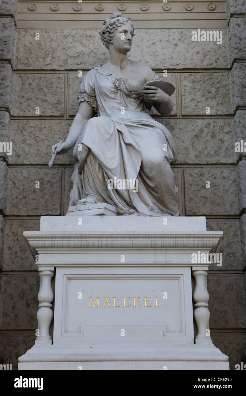 Statue comme un symbole pour la peinture en face de l'histoire de l'Art Museum, Vienne, Autriche, Europe Banque D'Images