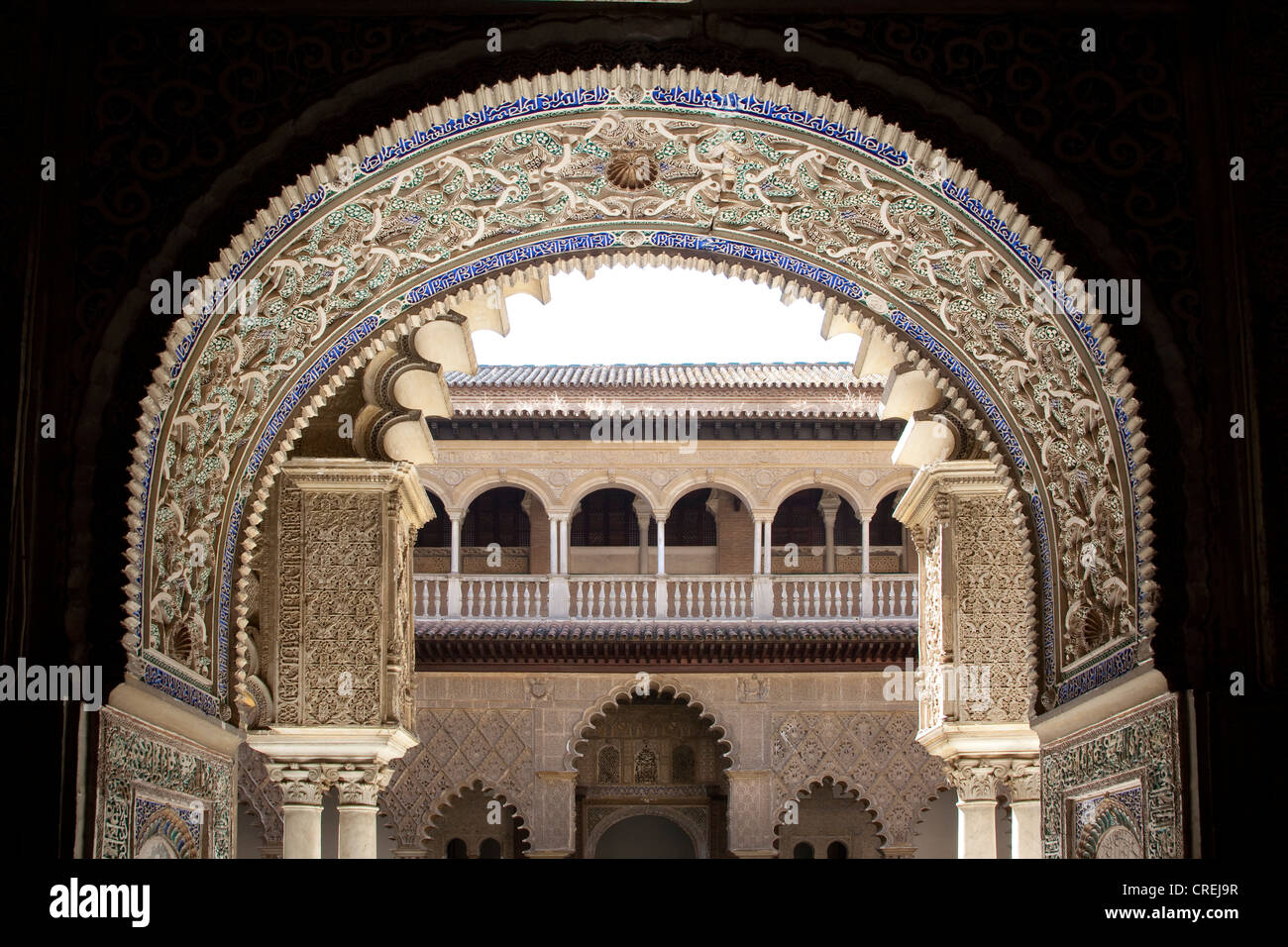 Ornementation mauresque sur le Patio de las dans l'apartment Doncellas Palais du Roi maure de l'Alcazar, Site du patrimoine mondial de l'UNESCO Banque D'Images