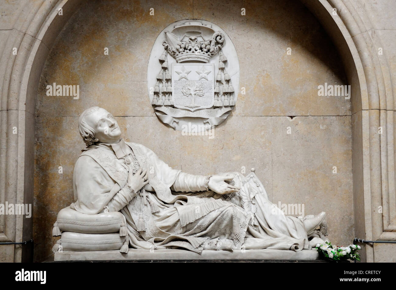 Namur, Belgique. Elle cathédrale St (1751-1768 ; le néo-classique) Mémorial à Charles-François-Joseph Pisani de la gaude Banque D'Images Namur, Belgique. Elle cathédrale St (1751-1768 ; le néo-classique) Mémorial à Charles-François-Joseph Pisani de la gaude Banque D'Images