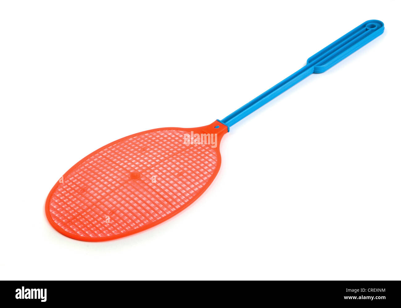 Plastique rouge fly swatter isolated on white Banque D'Images
