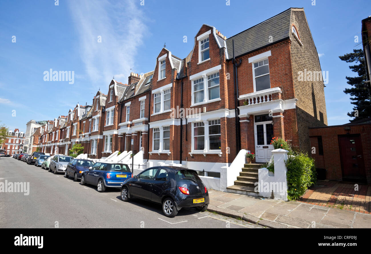 Rangée de maisons géorgiennes à Bishan Gardens, Highgate Village, London, N6, Angleterre, Royaume-Uni. Banque D'Images