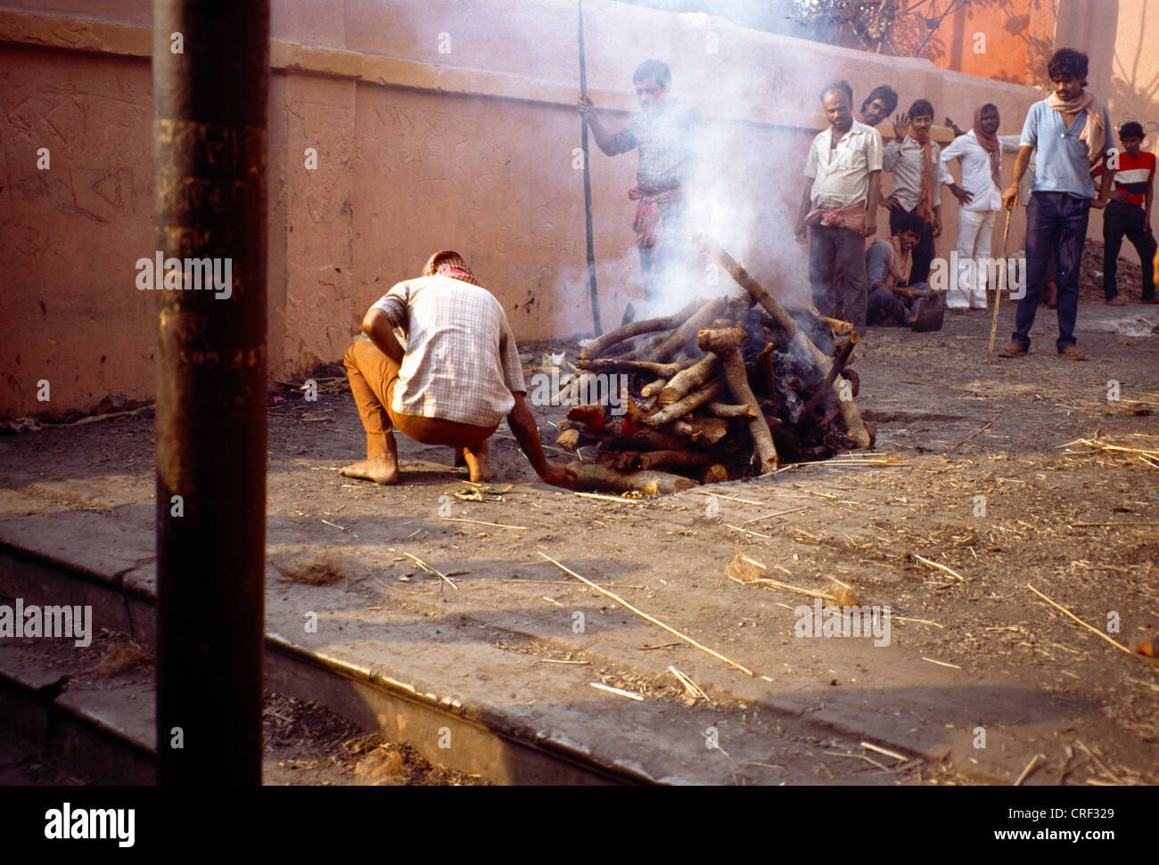 Kolkata Inde The Burning Ghats Funérailles hindoues Banque D'Images Kolkata Inde The Burning Ghats Funérailles hindoues Banque D'Images