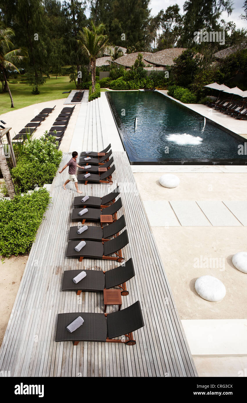 Vue aérienne de chaises sur le pont Banque D'Images