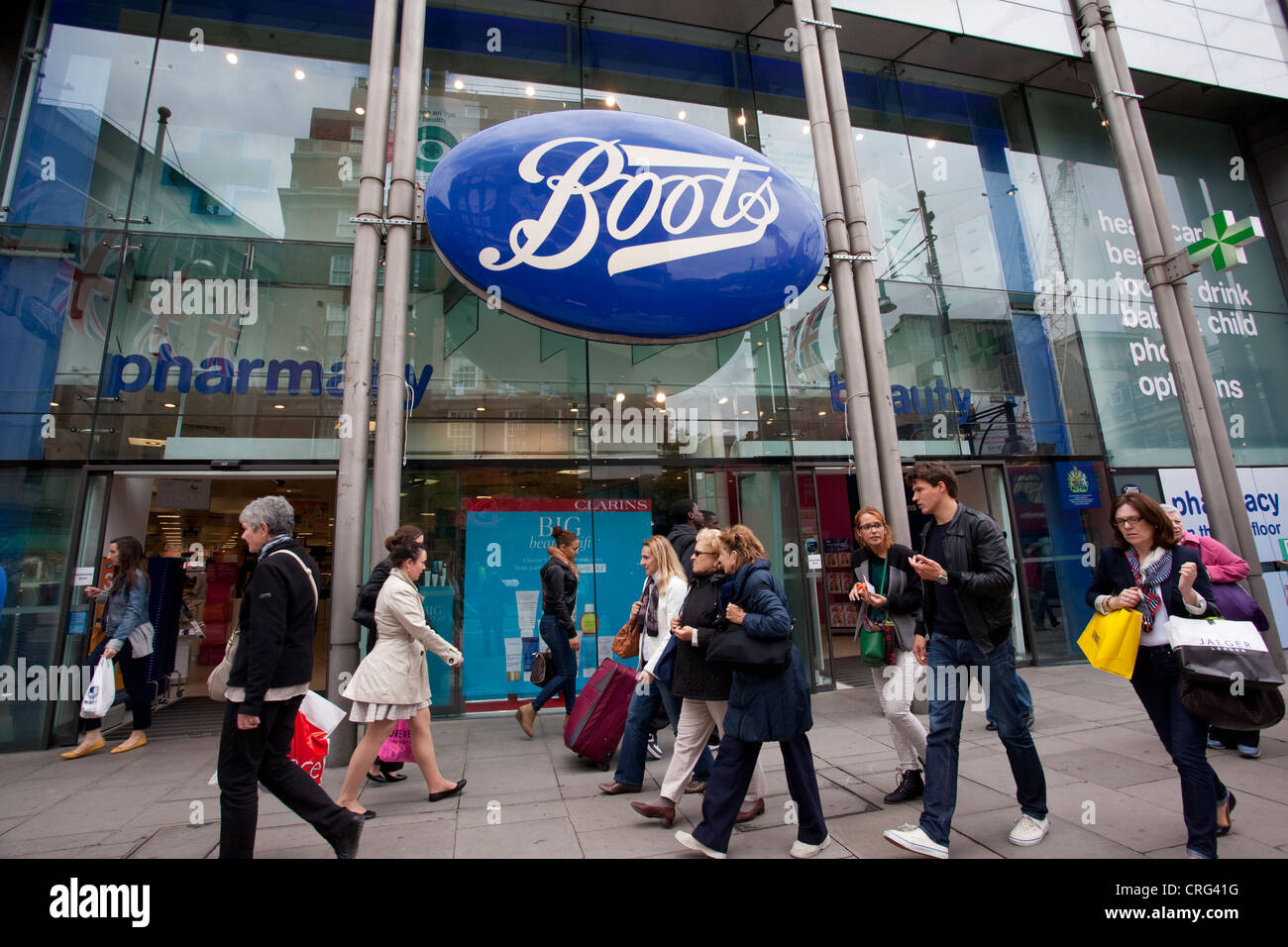 Boots pharmacy, Oxford Street, London, United Kingdom Banque D'Images