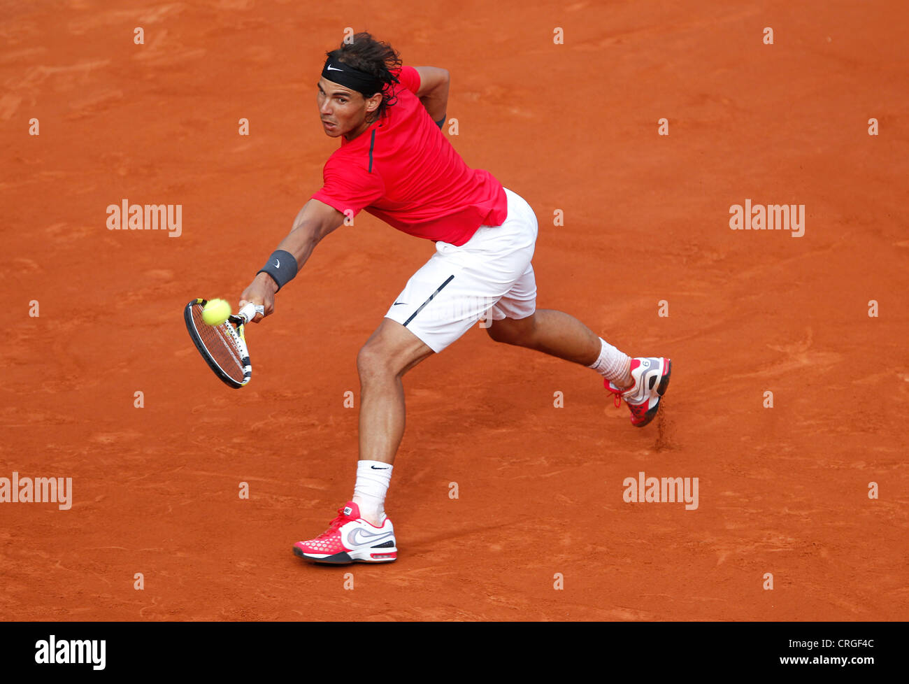 Rafael Nadal de l'Espagne en action à l'Open de France2012 Banque D'Images