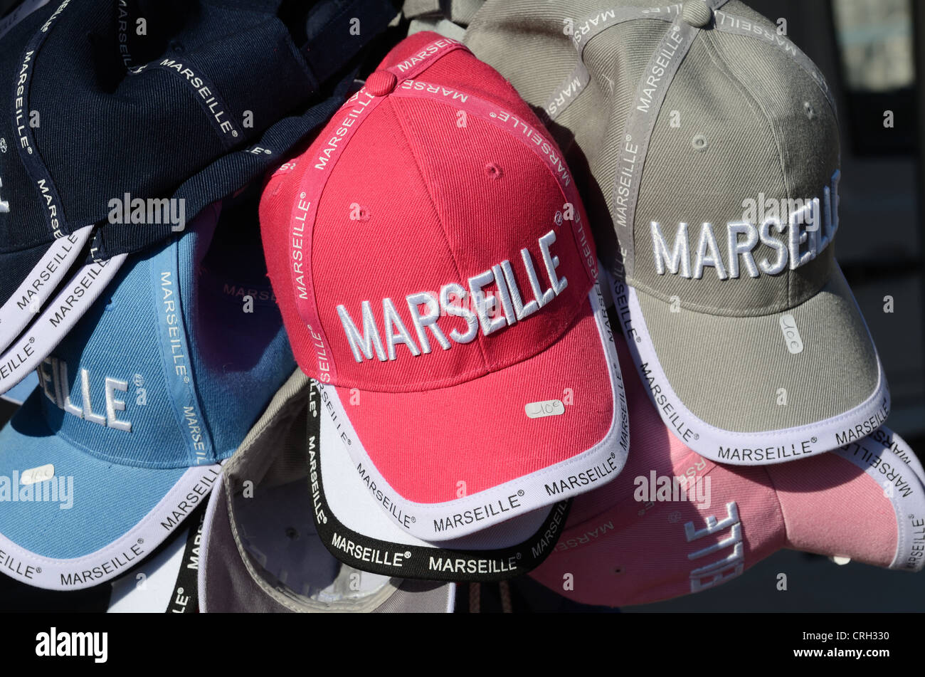 Marseille les casquettes vendus comme souvenirs Banque D'Images