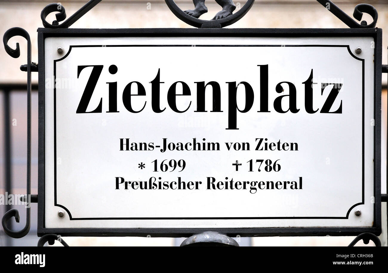 Berlin, Allemagne. Zietenplatz - signe. Square du nom de Hans-Joachim von Zieten (1699-1786), Général de cavalerie prussienne Banque D'Images