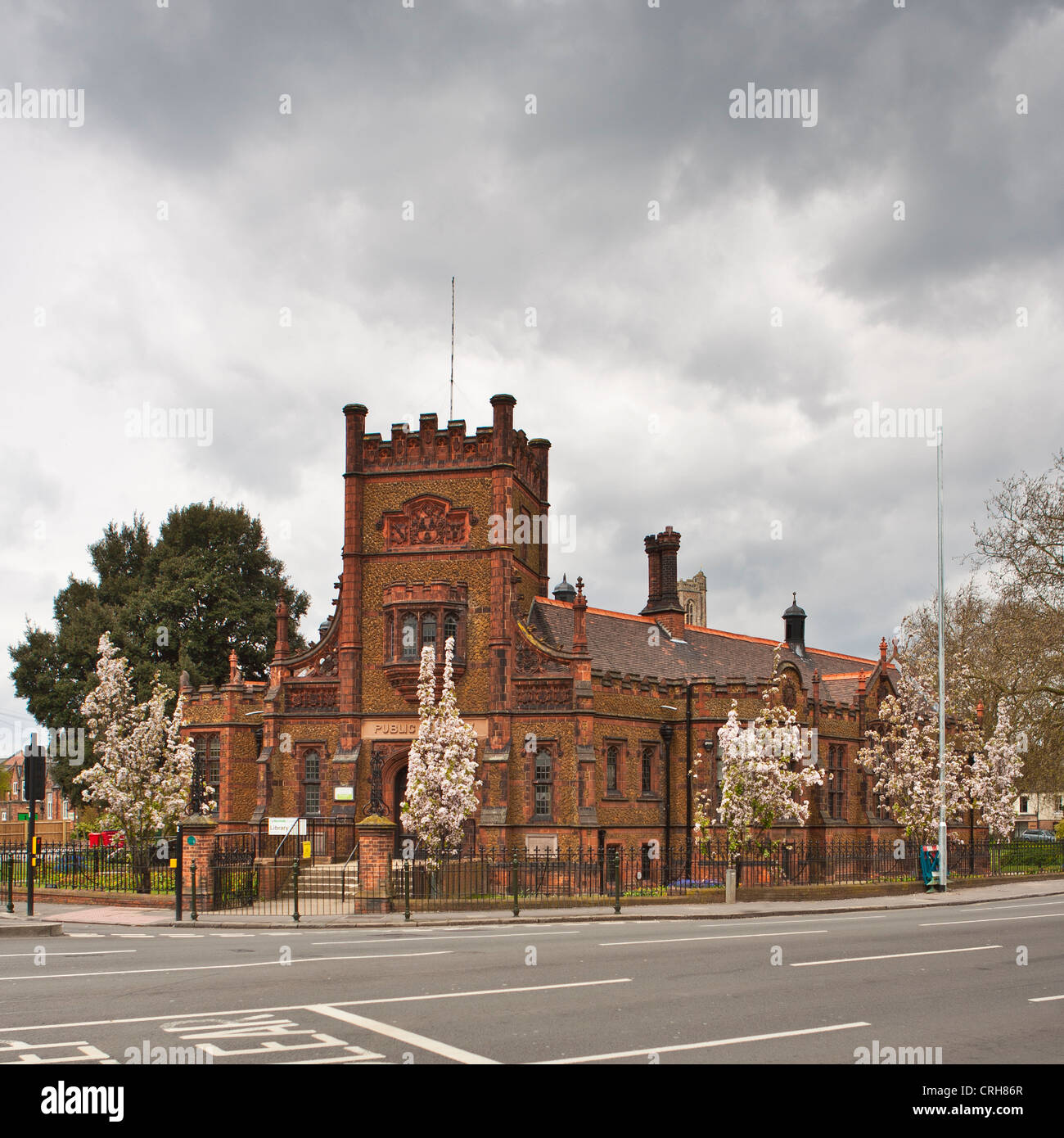 Kings Lynn Edwardian public library financé et ouvert par le philanthrope Andrew Carnegie. Banque D'Images