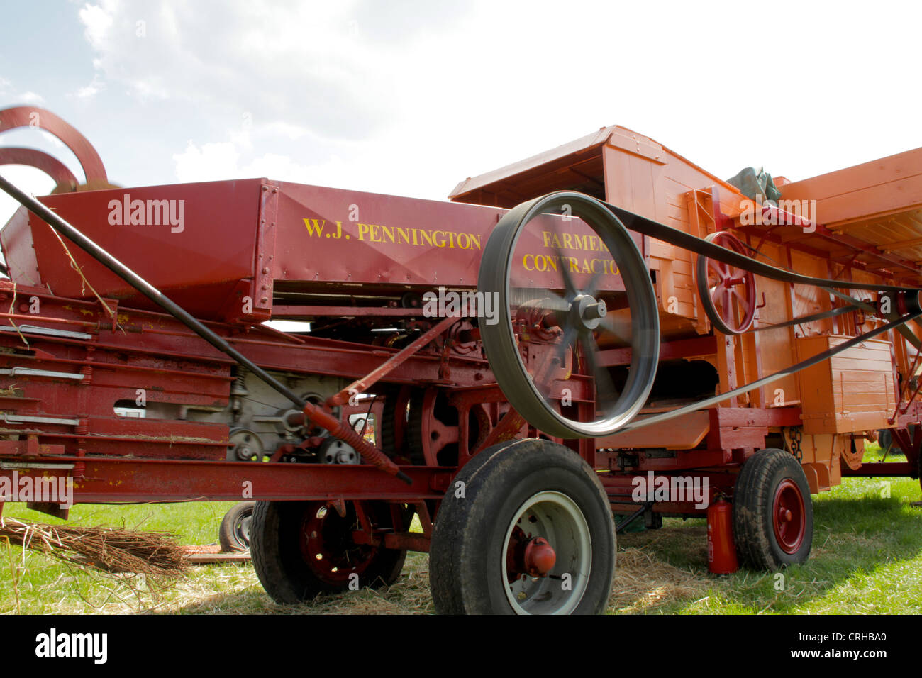 W j pennington vintage farm hay ramasseuse-presse Banque D'Images