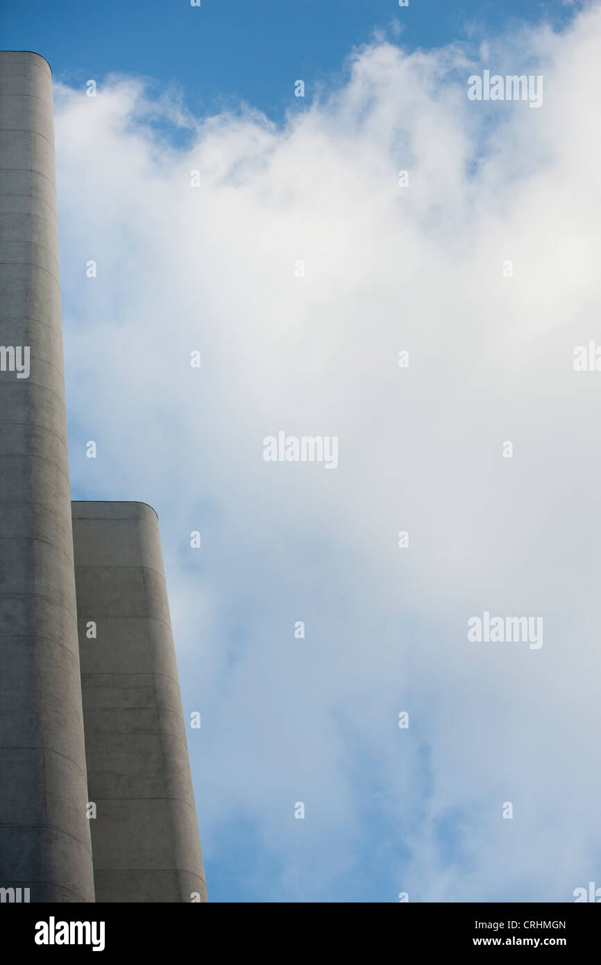 Extérieur du bâtiment et les nuages Banque D'Images