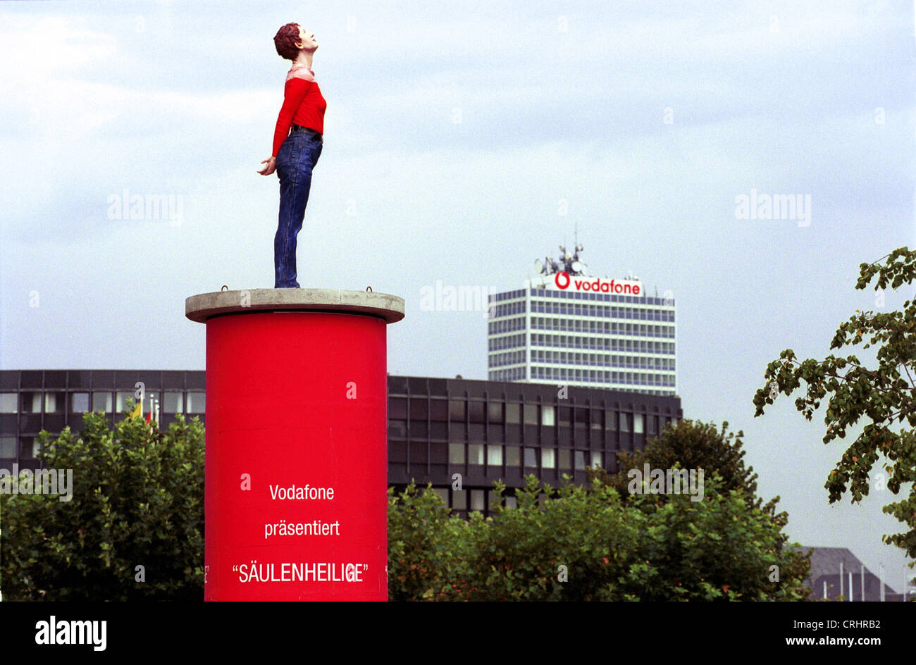 Düsseldorf, Allemagne, Litfasssaeulenwerbung Vodafone Banque D'Images