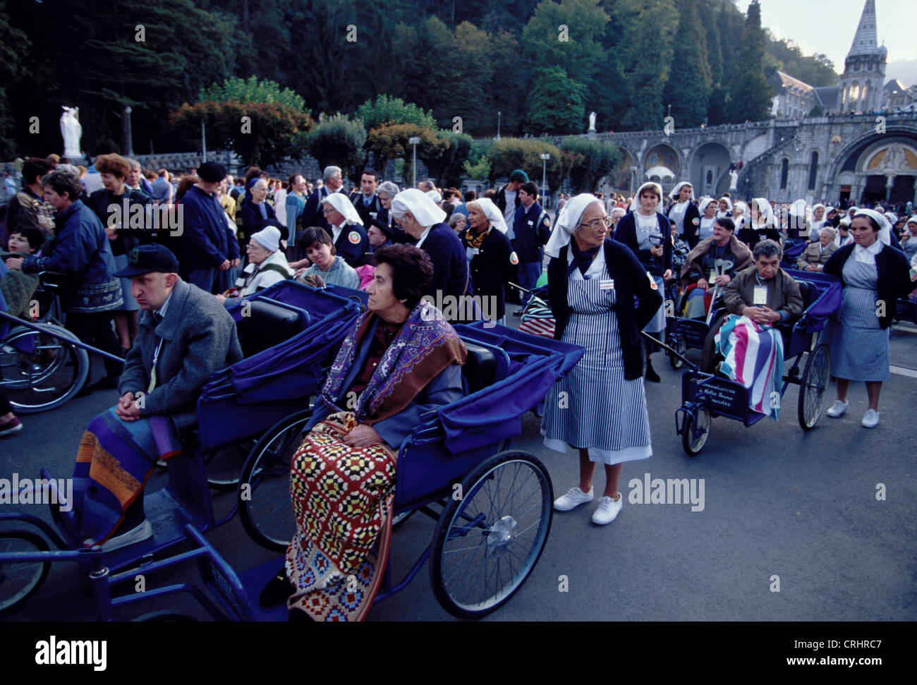 Lourdes, France, dans la procession pèlerinage Photo Stock - Alamy