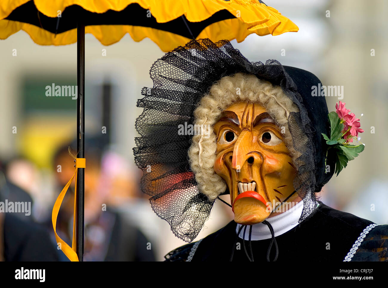 Vieille femme laide en apparence historique, empruntée au carnaval de Bâle à Lucerne, Suisse, Lucerne Banque D'Images