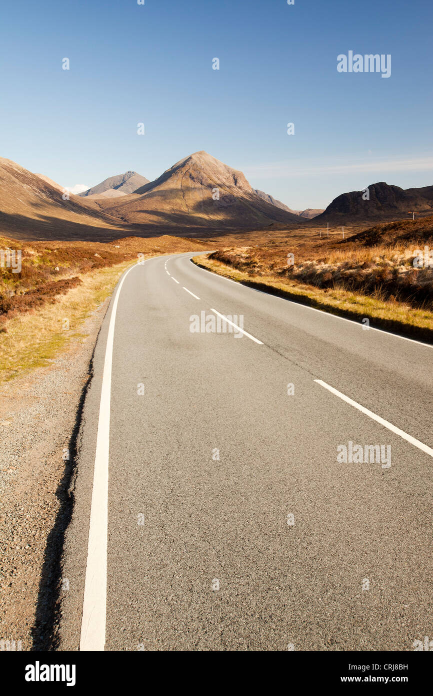 Les montagnes Cuillin et Glamaig sur l'île de Skye, Écosse, Royaume-Uni. Banque D'Images