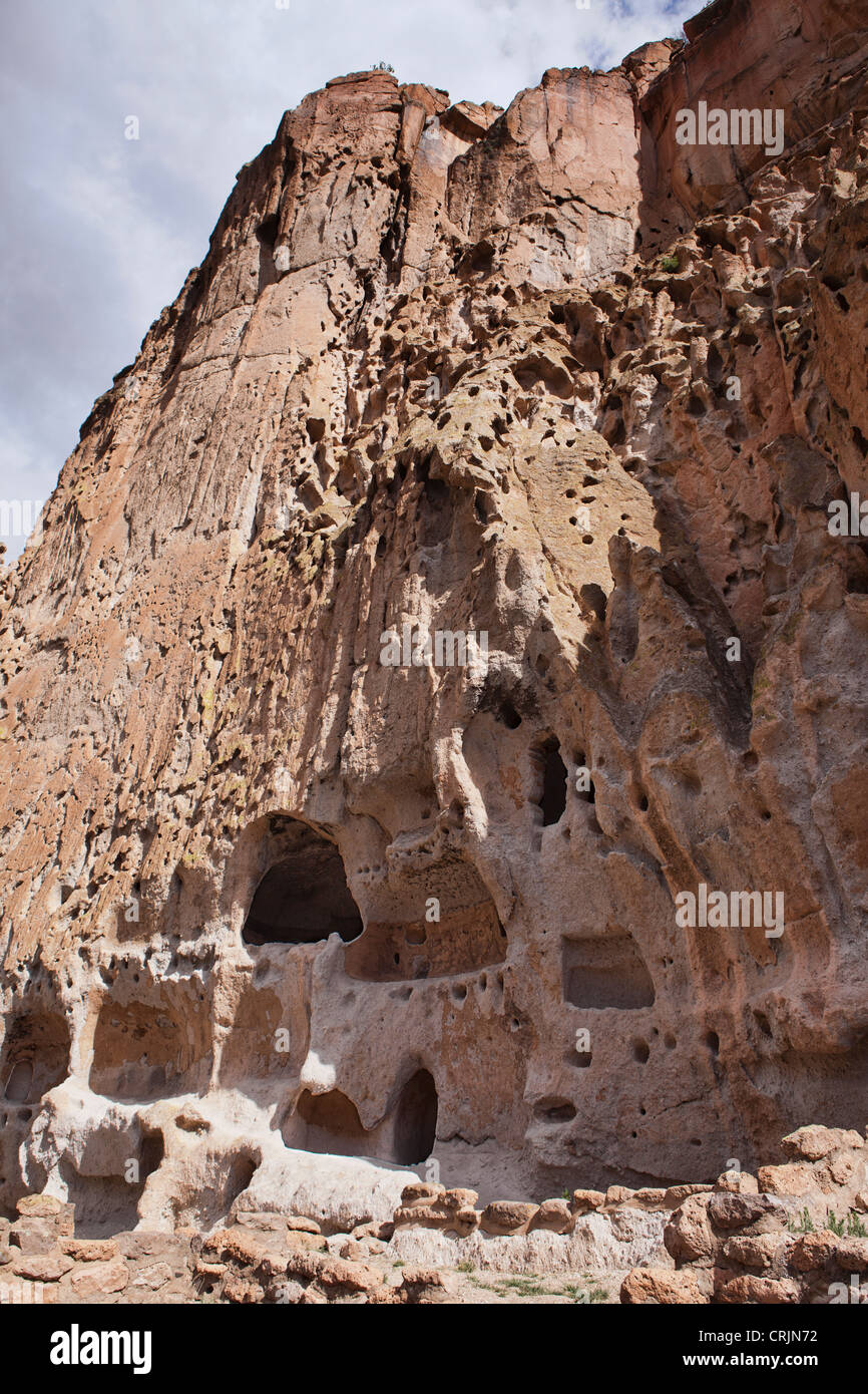 Propriétés en Pueblo ancestrales Bandelier National Monument, Nouveau Mexique Banque D'Images