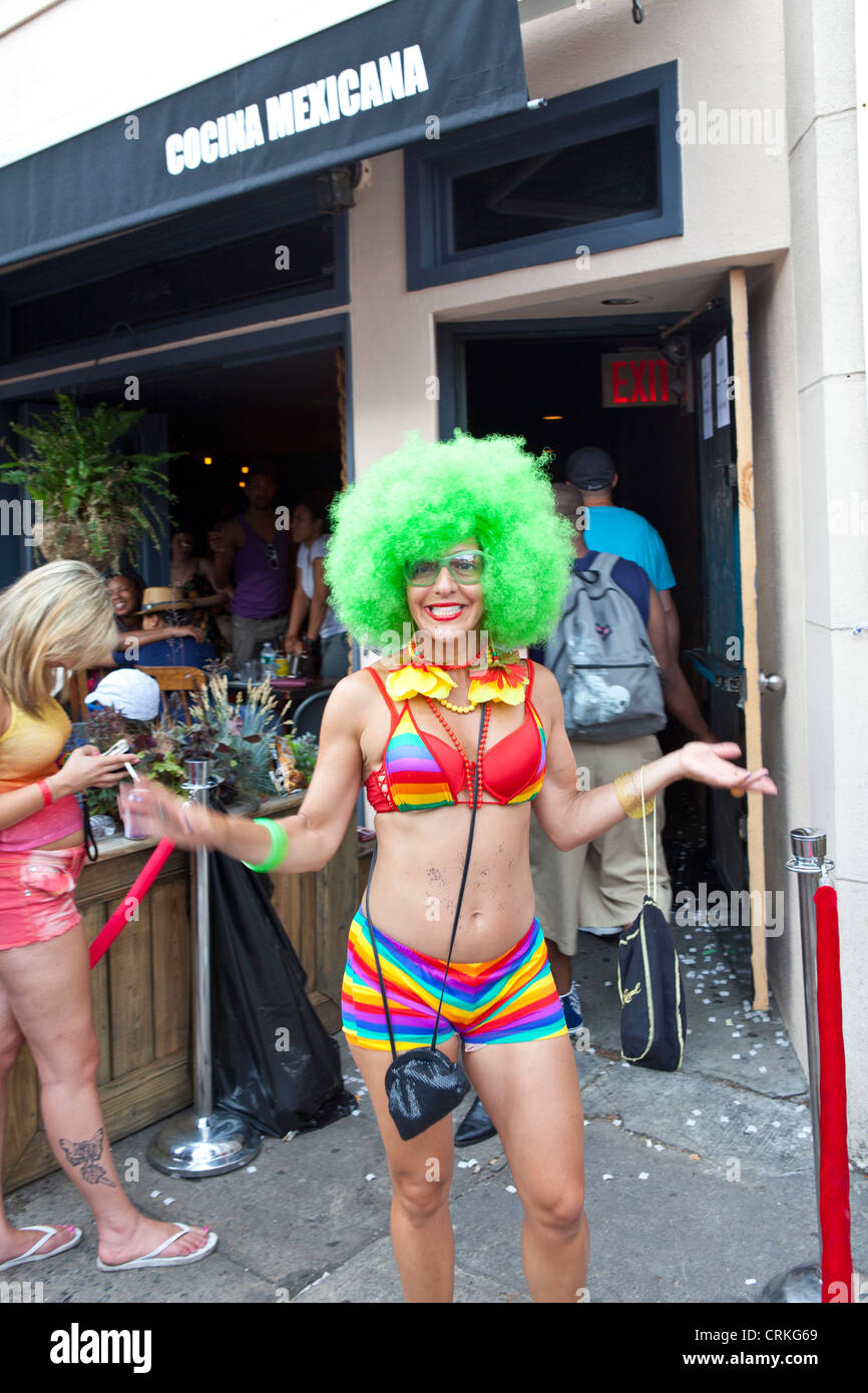 Vert femme entendre, la gay pride, New York Banque D'Images