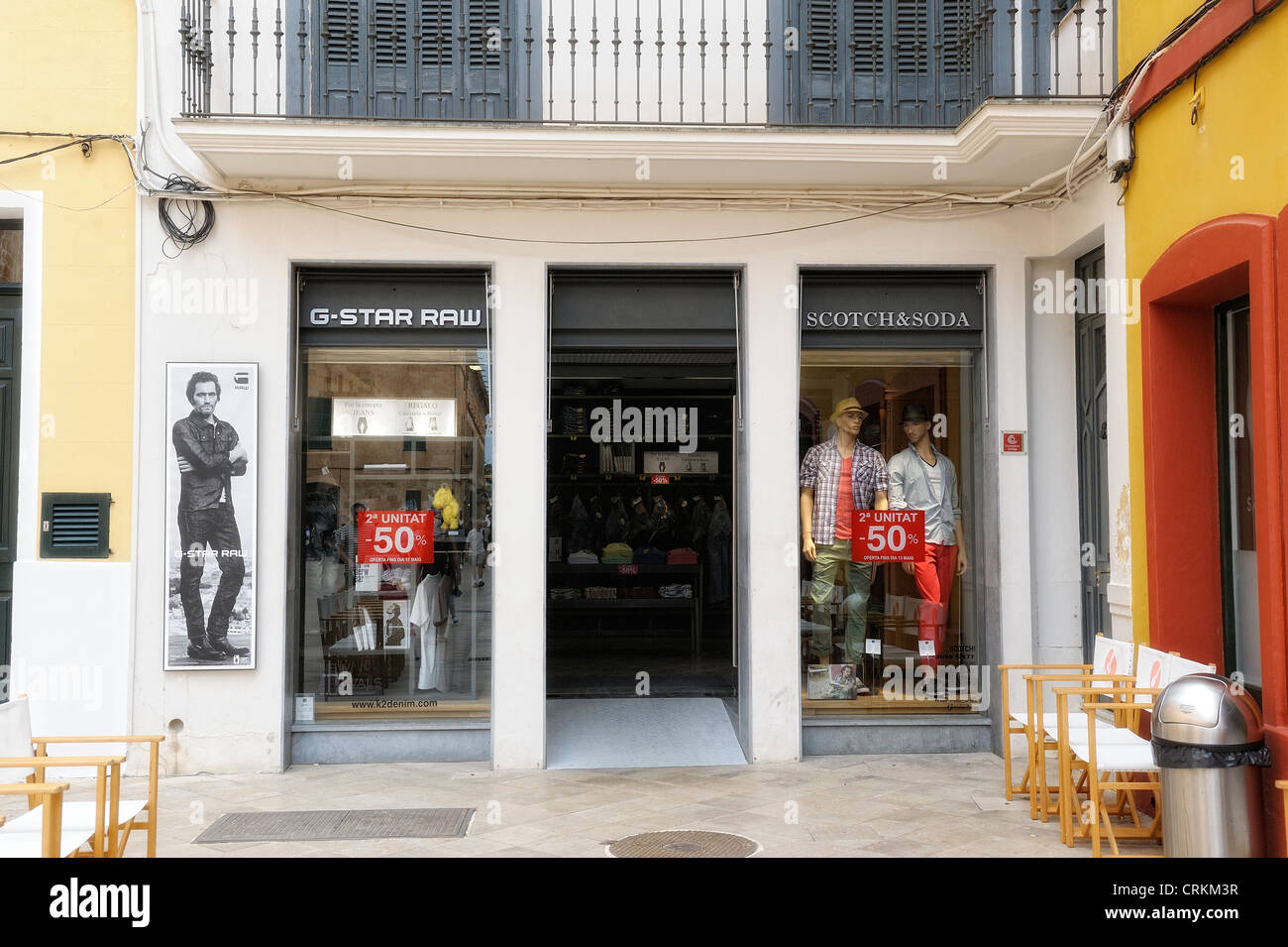 G STAR RAW mode de marque à Ciutadella menorca Baléares Espagne retouchées numériquement Banque D'Images