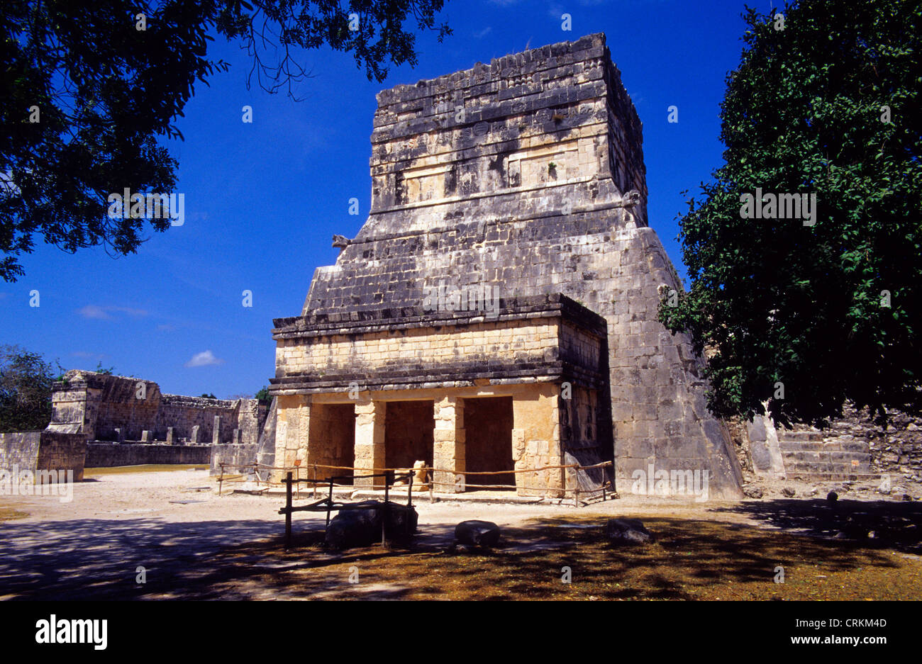 Temple de Jaguar. Les ruines mayas de Chichen Itza. Yucatan. Le Mexique. Banque D'Images