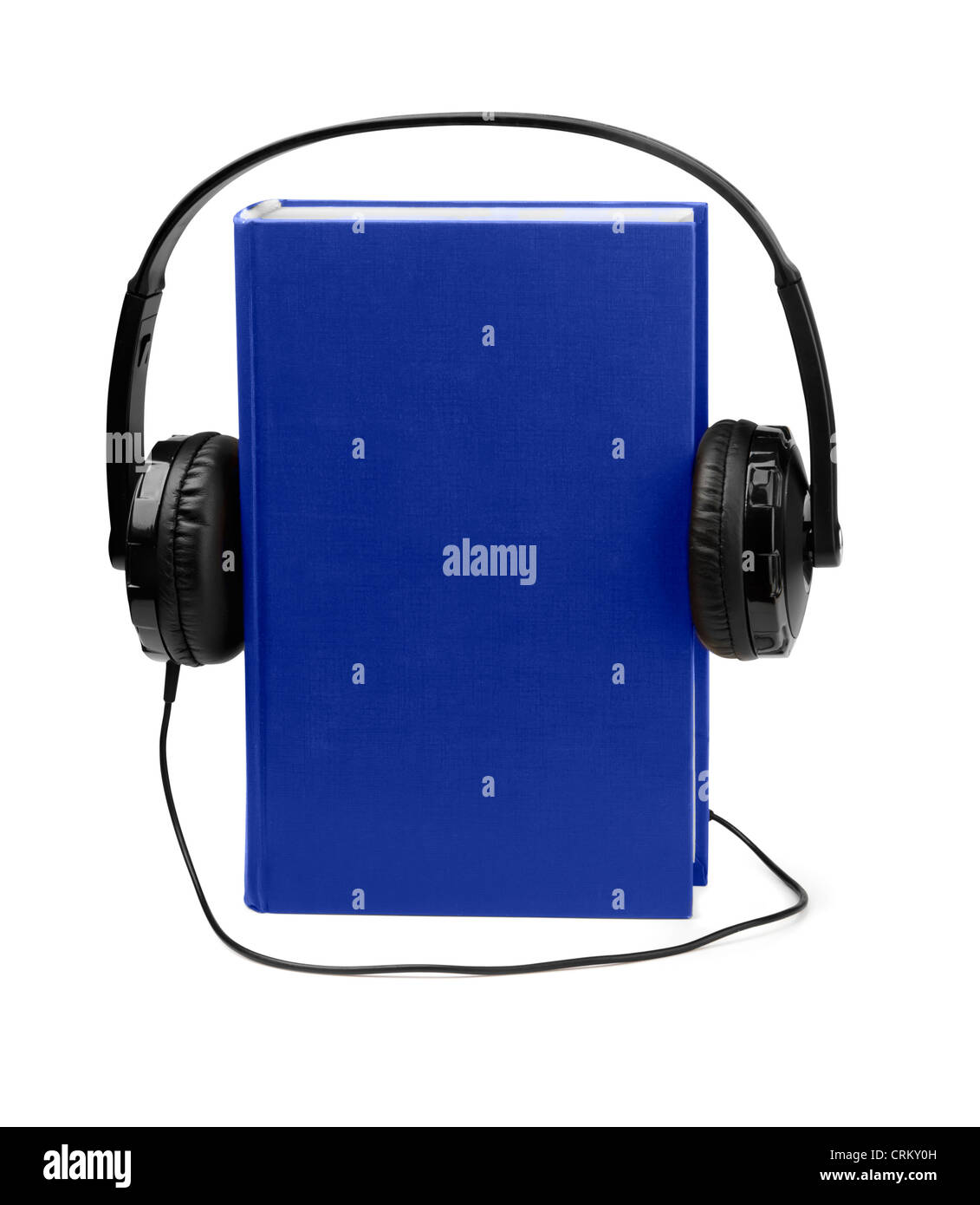 Livres audio concept - livre bleu et headphones isolated on white Banque D'Images