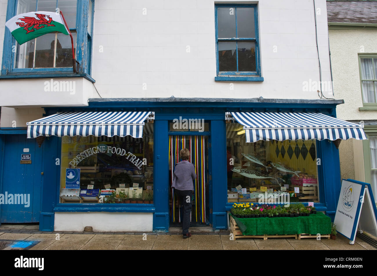 Grocers shop sur high street à Presteigne Powys Mid-Wales UK Banque D'Images