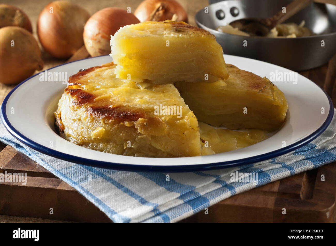L'Oignon Pommes de terre gâteau gallois et l'oignon lave Galles Food UK Banque D'Images