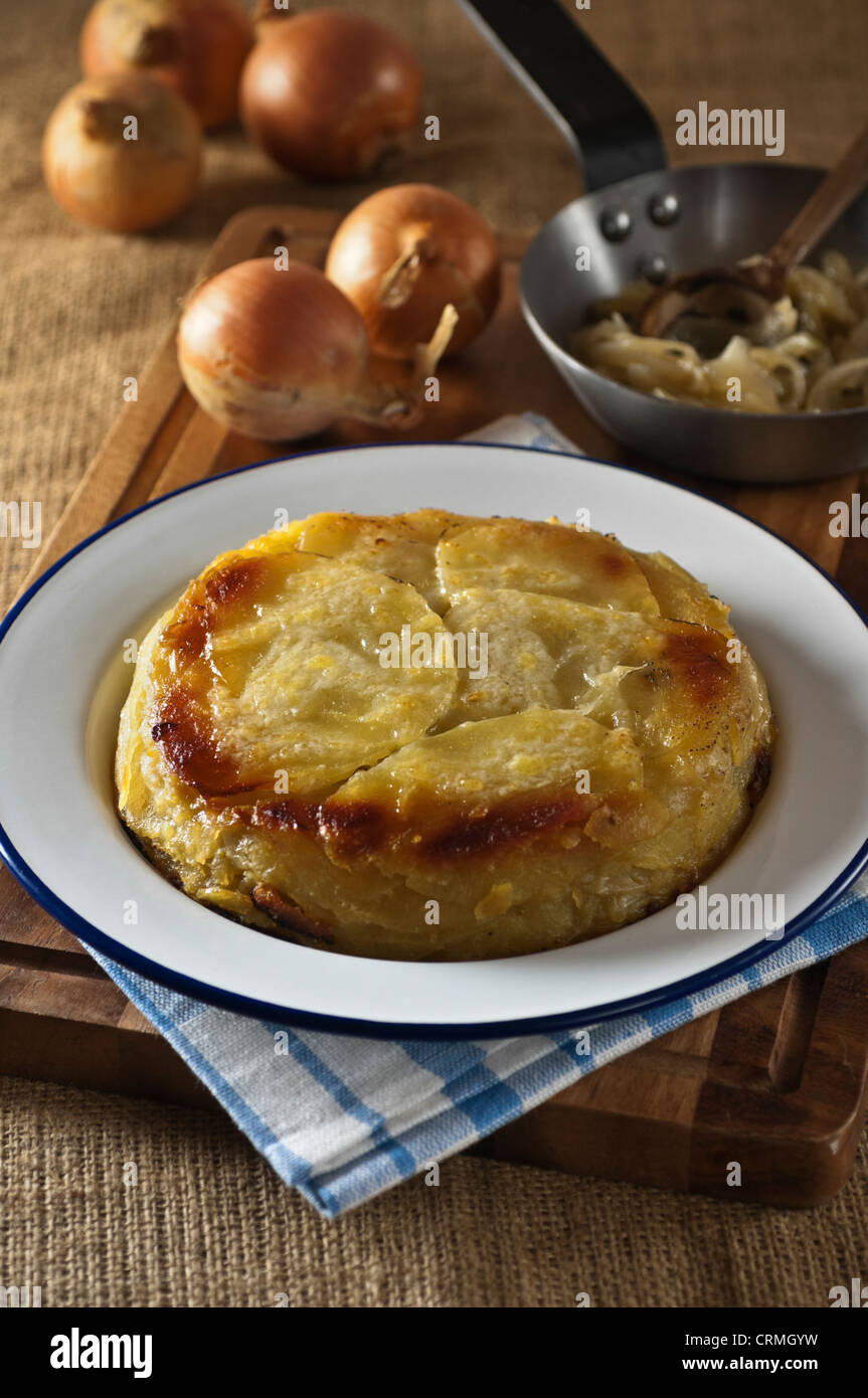 L'Oignon Pommes de terre gâteau gallois et l'oignon lave Galles Food UK Banque D'Images