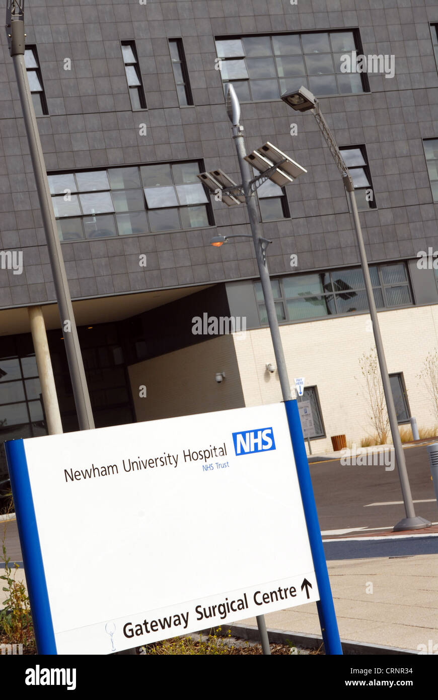 NHS Newham University Hospital, qui a été ouverte en Plainfaing, Angleterre en 1983. Banque D'Images